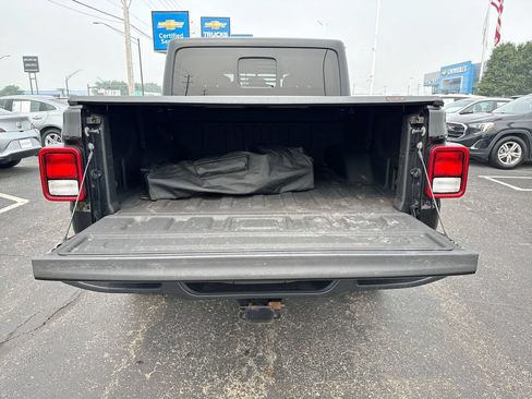Used 2022 Jeep Gladiator Sport AWD/4WD image 24