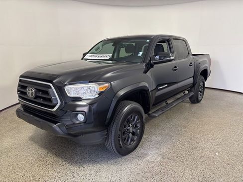 Used 2022 Toyota Tacoma SR5 w/ Technology Package RWD image 14