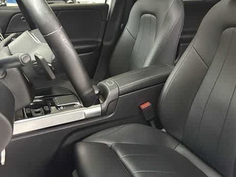 Used 2022 Mercedes-Benz GLB 250 4MATIC image 18