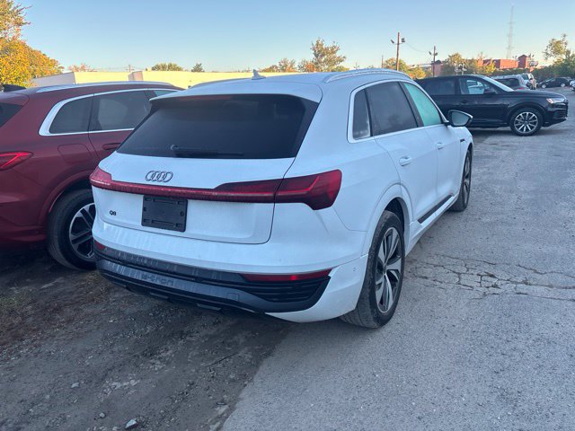 Used 2024 Audi Q8 e-tron Premium Plus AWD/4WD image 10