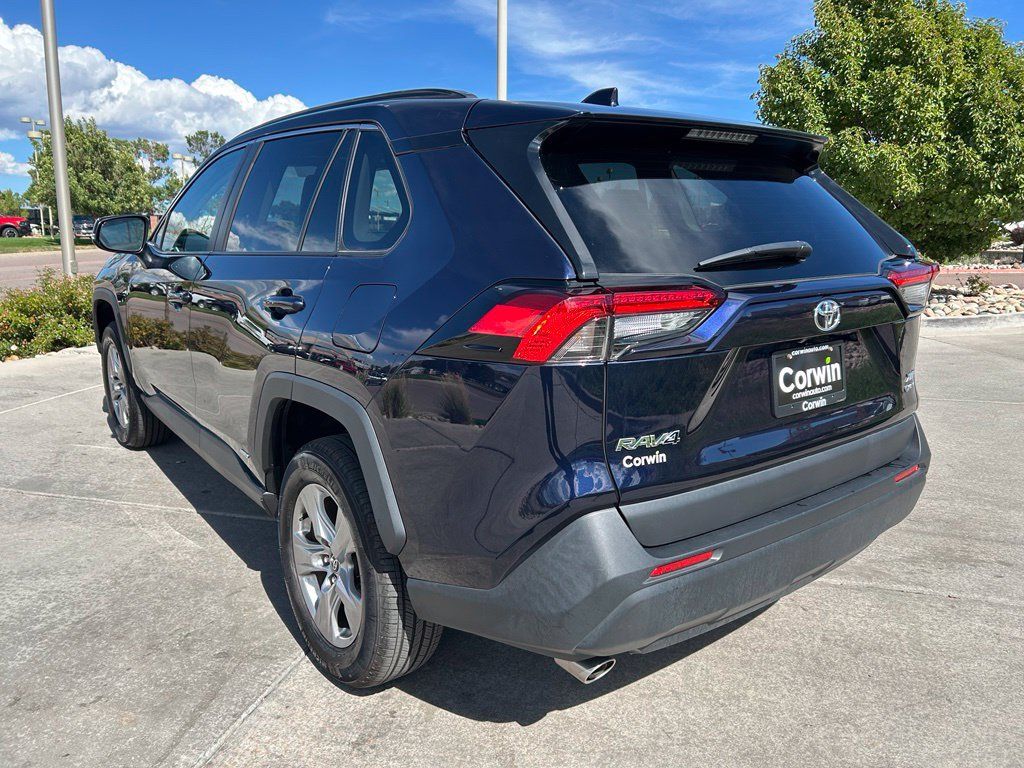 Used 2025 Toyota RAV4 XLE w/ Convenience Package AWD/4WD image 6