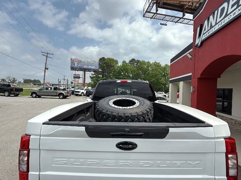 Used 2022 Ford F250 Lariat w/ Lariat Ultimate Package AWD/4WD image 55