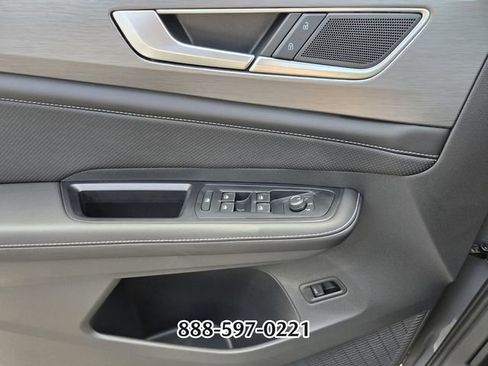 Used 2026 Volkswagen Atlas Cross Sport SE AWD/4WD image 31