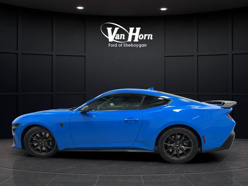 Used 2025 Ford Mustang Dark Horse RWD image 6