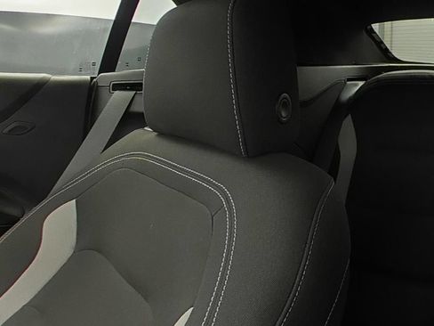 Used 2024 Chevrolet Camaro LT RWD image 9