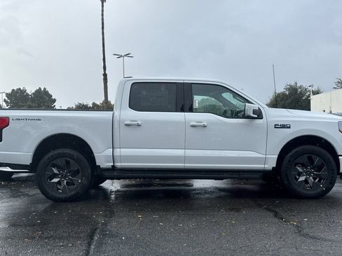 New 2025 Ford F150 Lightning Lariat image 11