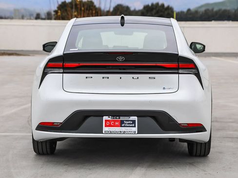 New 2026 Toyota Prius XLE image 6