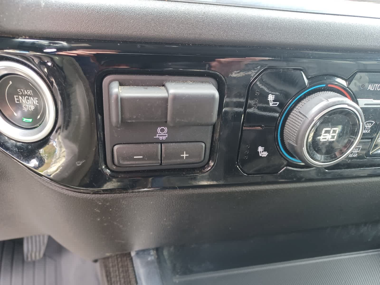 Used 2022 Chevrolet Silverado 1500 RST AWD/4WD image 15