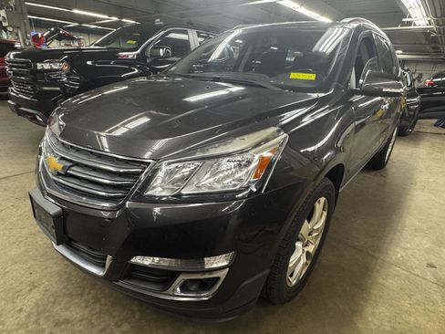 Used 2016 Chevrolet Traverse LT w/ Style and Technology Package AWD/4WD image 2
