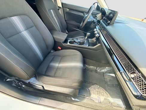 Used 2022 Honda Civic LX image 13