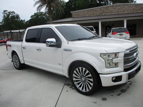 Used 2016 Ford F150 Platinum w/ Equipment Group 701A Luxury AWD/4WD image 7