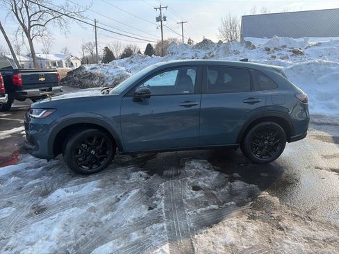 Used 2024 Honda HR-V Sport image 4