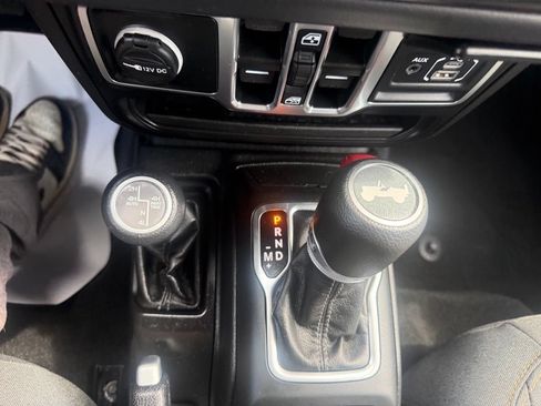 Used 2025 Jeep Wrangler Unlimited Sahara AWD/4WD image 23