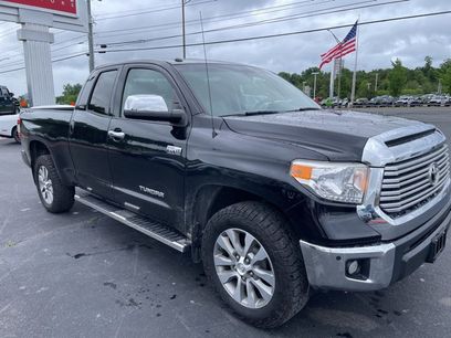 Used 2017 Toyota Tundra Limited w/ Limited Premium Package
