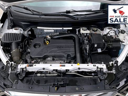 Used 2023 GMC Terrain SLT FWD image 10