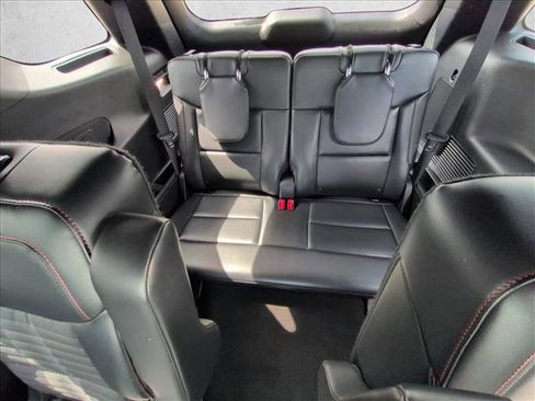 Used 2025 Ford Explorer ST-Line AWD/4WD image 19