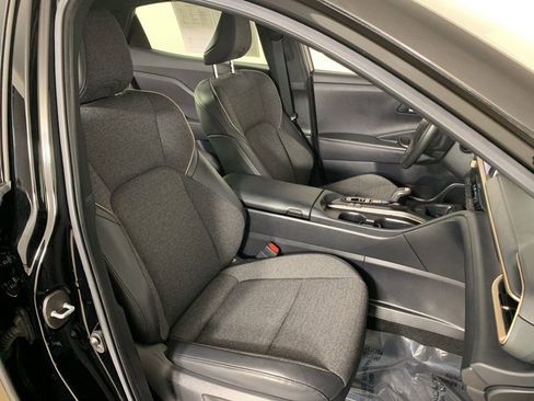 Used 2023 Toyota Crown AWD/4WD image 35