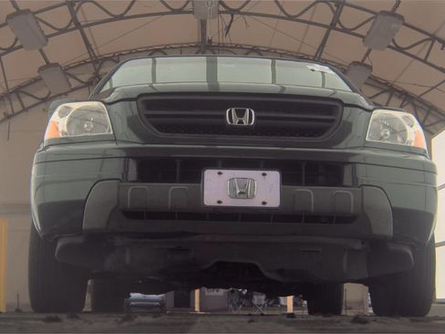 Used 2005 Honda Pilot EX image 3
