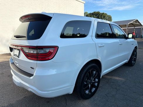 Used 2022 Dodge Durango R/T w/ Blacktop Package AWD/4WD image 2