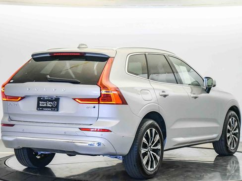 Certified 2023 Volvo XC60 B5 Plus w/ Climate Package AWD/4WD image 5