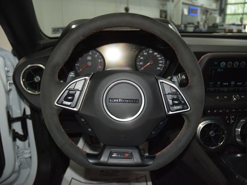 Used 2018 Chevrolet Camaro ZL1 RWD image 44