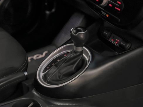 Used 2019 Kia Soul + FWD image 21