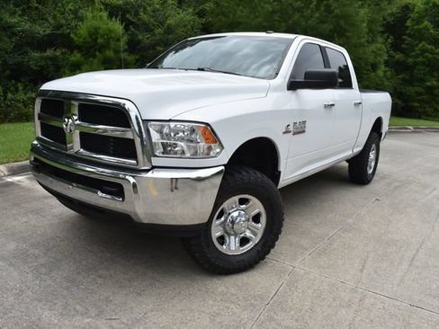 Used 2015 RAM 2500 SLT AWD/4WD image 2