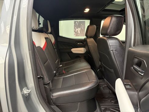 Used 2024 GMC Canyon AT4X w/ AT4X AEV Edition image 16