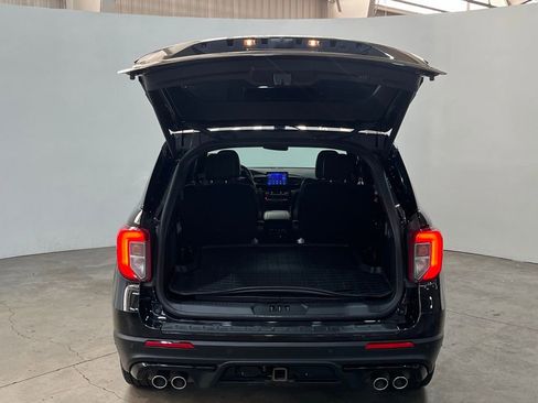 Used 2022 Ford Explorer ST w/ Equipment Group 401A image 12