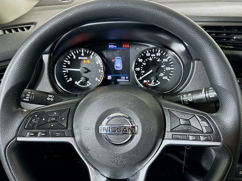 Used 2020 Nissan Rogue Sport S FWD image 12
