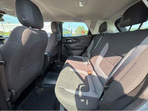 Used 2023 Chevrolet TrailBlazer LS AWD/4WD image 18
