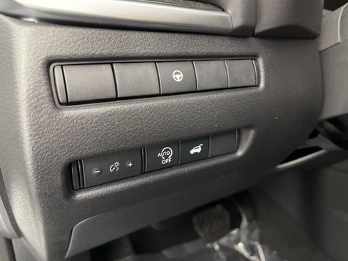 New 2026 Nissan Rogue SV FWD image 30