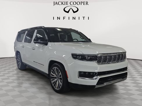 Used 2024 Jeep Grand Wagoneer L Series III AWD/4WD image 3