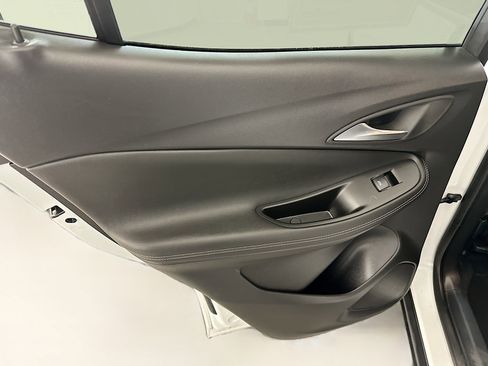 Used 2025 Buick Encore GX Preferred image 27