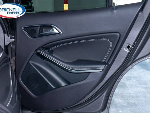 Used 2017 Mercedes-Benz GLA 250 image 13