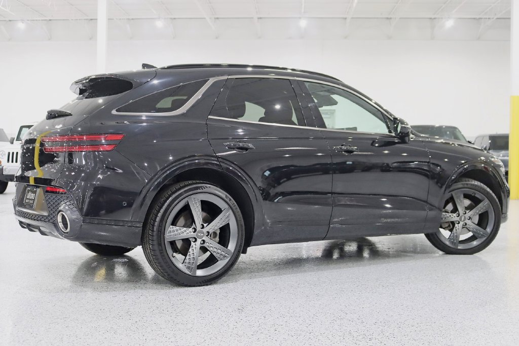 Used 2022 Genesis GV70 2.5T w/ Sport Prestige Package AWD/4WD image 9
