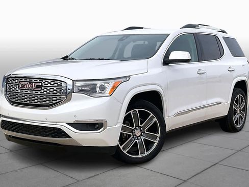 Used 2018 GMC Acadia Denali image 3