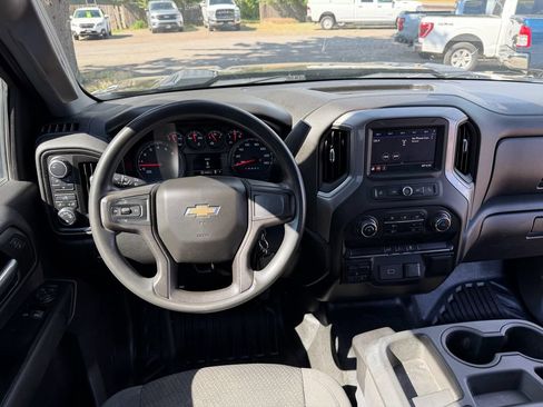 Used 2020 Chevrolet Silverado 2500 W/T AWD/4WD image 7