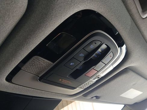 Used 2024 Hyundai Palisade Limited FWD image 19