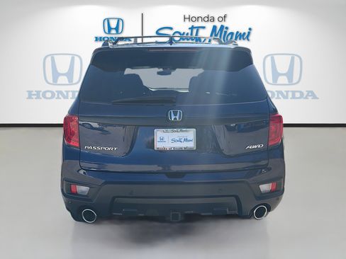 Used 2023 Honda Passport EX-L image 6