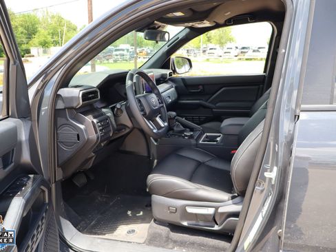 Used 2026 Toyota 4Runner SR5 AWD/4WD image 26