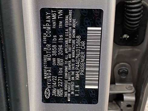 Used 2022 Hyundai Elantra Limited FWD image 32