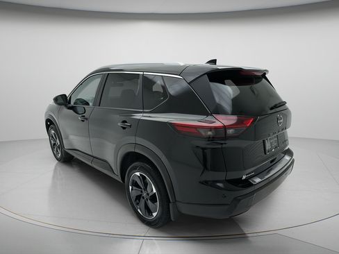 Used 2024 Nissan Rogue SV w/ SV Premium Package AWD/4WD image 6