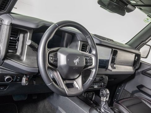 Used 2025 Ford Bronco Big Bend image 17