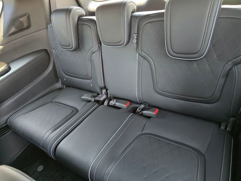 New 2025 INFINITI QX80 Autograph image 18