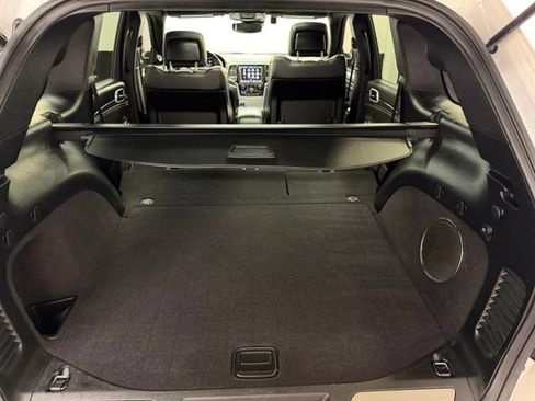 Used 2018 Jeep Grand Cherokee SRT AWD/4WD image 42