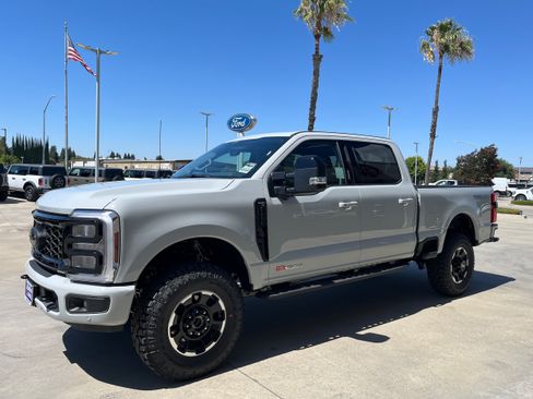 New 2026 Ford F250 Lariat w/ Tremor Off-Road Package AWD/4WD image 2