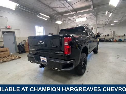 Used 2024 Chevrolet Silverado 1500 Custom Trail Boss AWD/4WD image 10