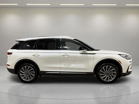 Certified 2023 Lincoln Corsair Reserve image 2