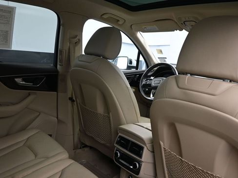 Used 2018 Audi Q7 3.0T Prestige w/ Prestige Package image 15